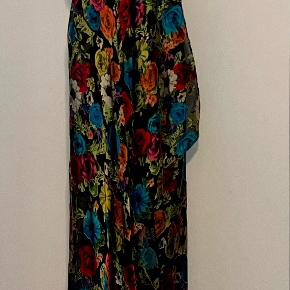 Size 4, Black Background, Multicolored Flowers - image 5